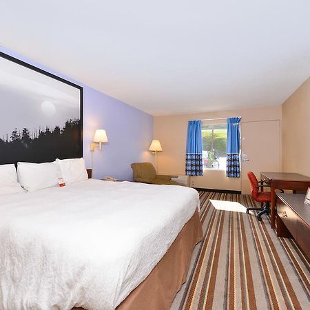 Super 8 By Wyndham Caryville Tn Номер фото